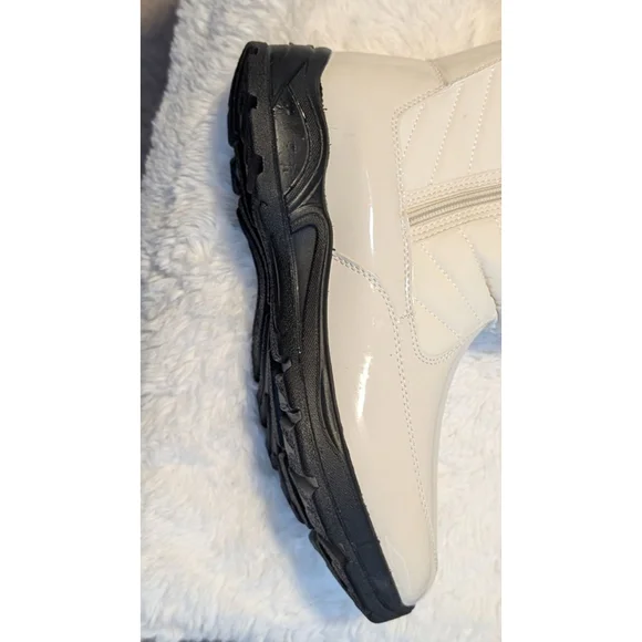 Women's Easy Works by Easy Street Winter White Waterproof Boots Size 10 - Picture 9 of 13